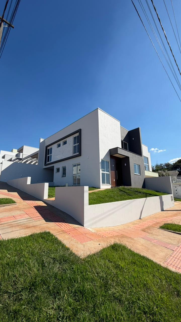 Casa de 3 quartos e 3 banheiros