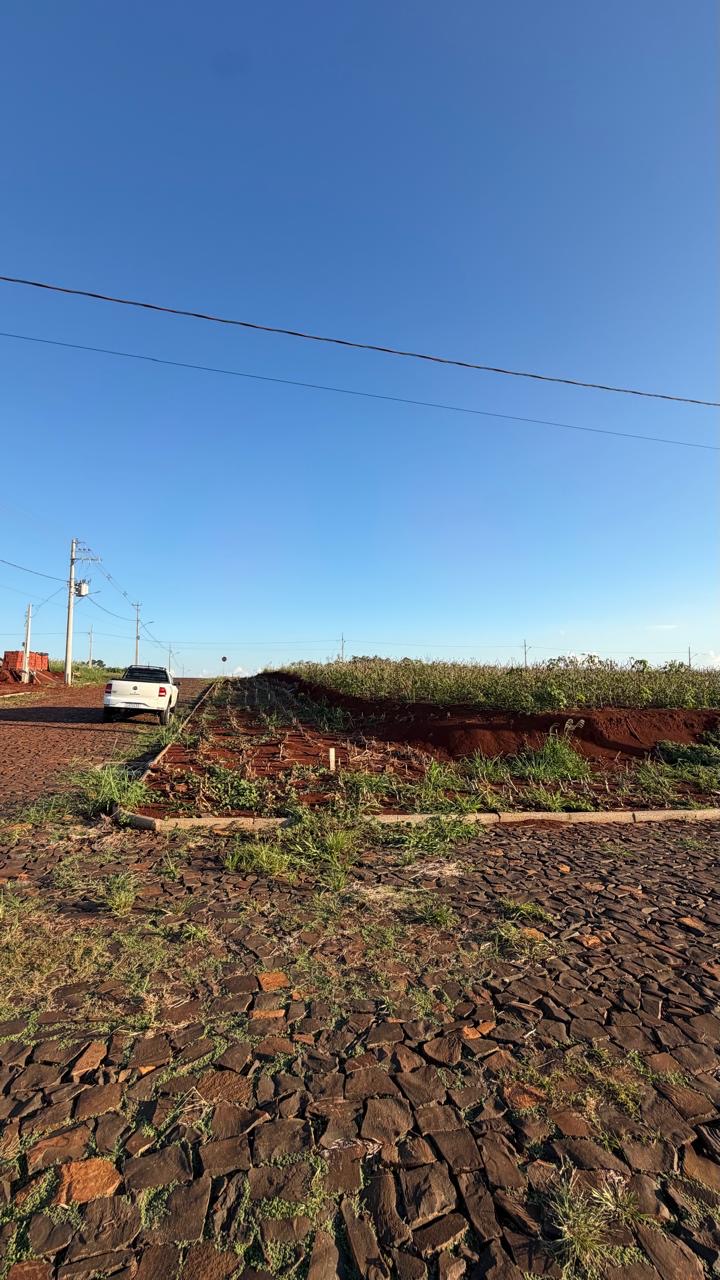Terreno de esquina em Pinhalzinho