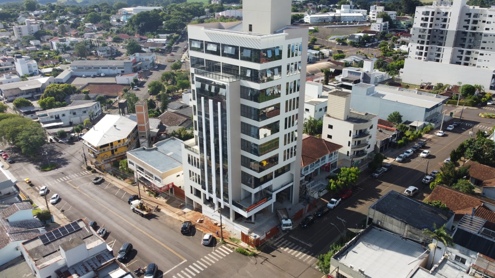 SALA COMERCIAL À VENDA – LOCALIZAÇÃO ESTRATÉGICA PARA O SEU NEGÓCIO